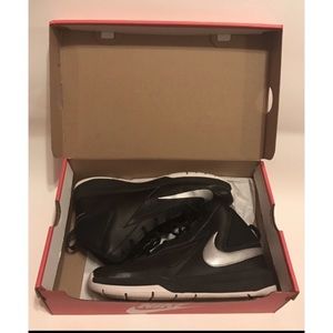 Black Nike Shoes - Like New